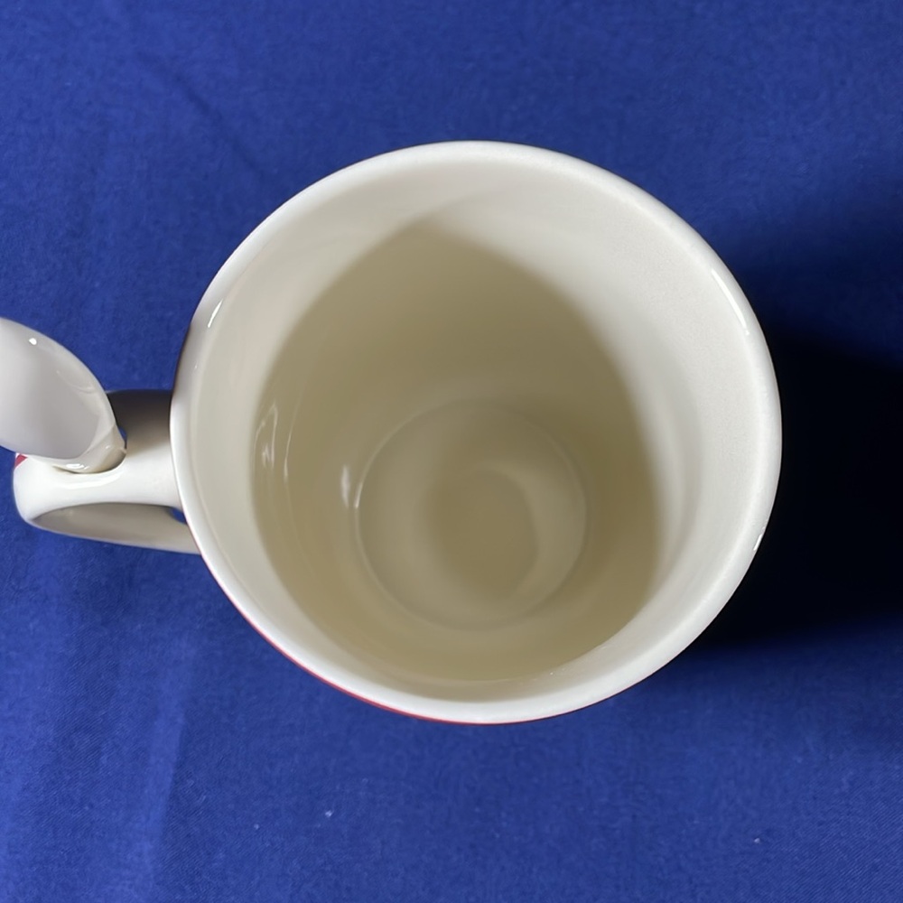 Two Lenox Winter Greetings Cardinal decorated mugs with spoons - Picture 6 of 10
